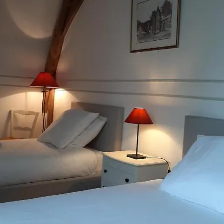 Au Manoir De Bed & Breakfast