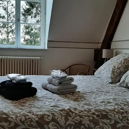 Au Manoir De Bed & Breakfast La Barre-en-Ouche