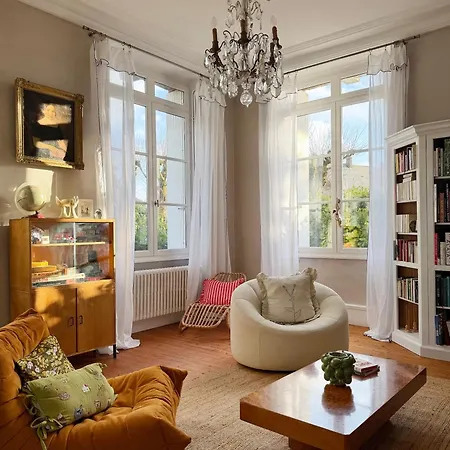 Bed & Breakfast Maison Mansel 3*
